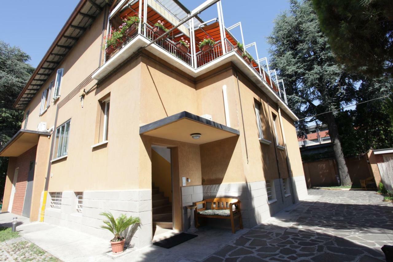 Casa Vacanze Antonia Bolonia Zewnętrze zdjęcie